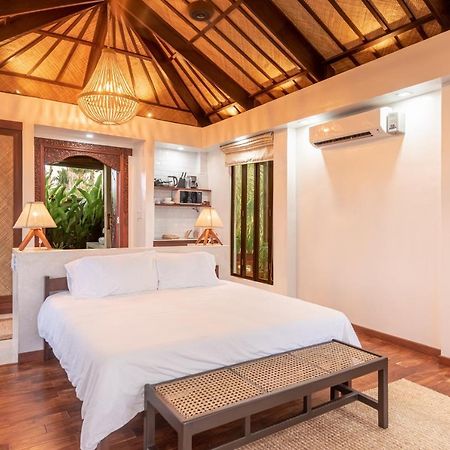 Villa Juan - A Beach Front Villa In General Luna Siargao Buitenkant foto