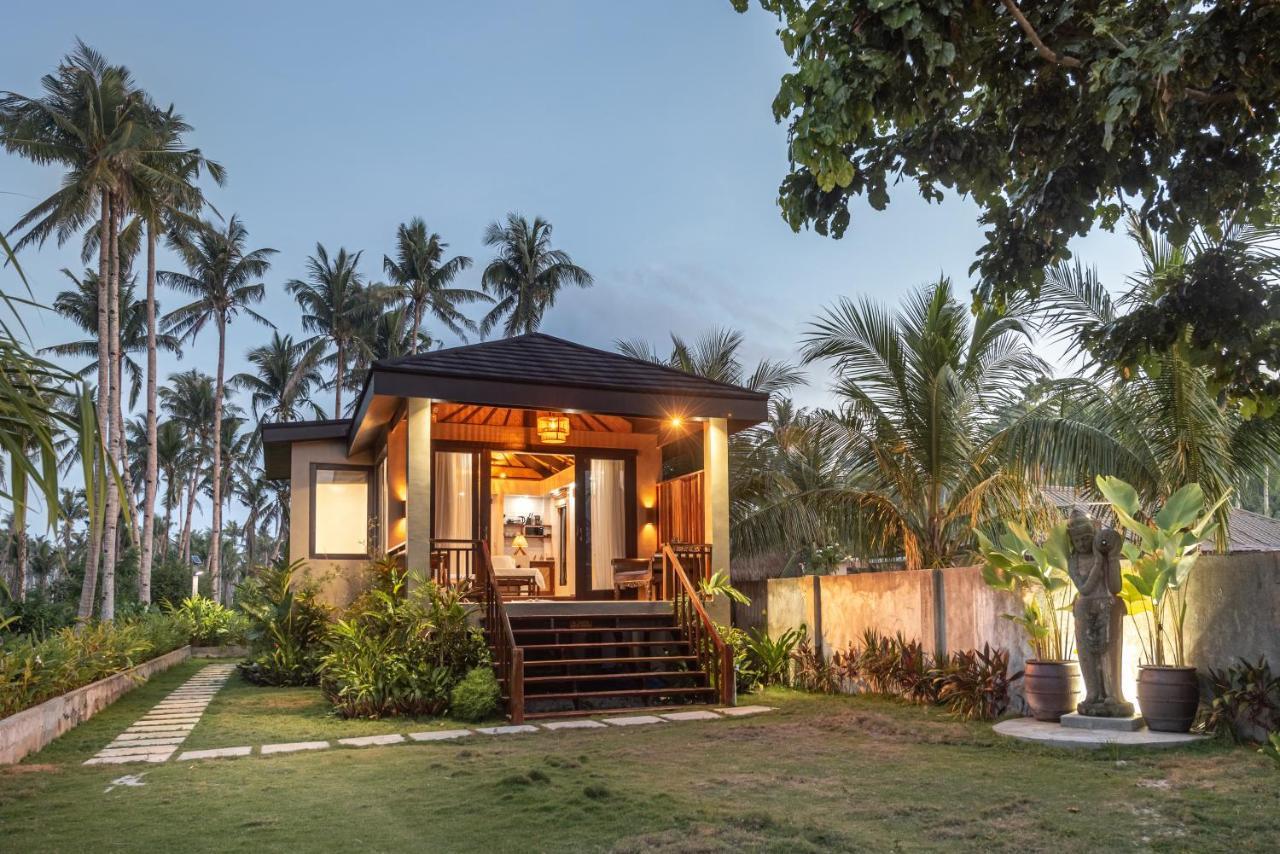 Villa Juan - A Beach Front Villa In General Luna Siargao Buitenkant foto